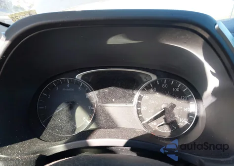 2020 Nissan Pathfinder S 2Wd z USA, uszkodzony, nr VIN 5N1DR2AN7LC605659